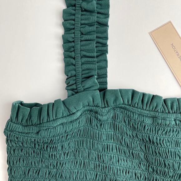 BCBGeneration NWT Sleeveless Smocked Top - Picture 4 of 9